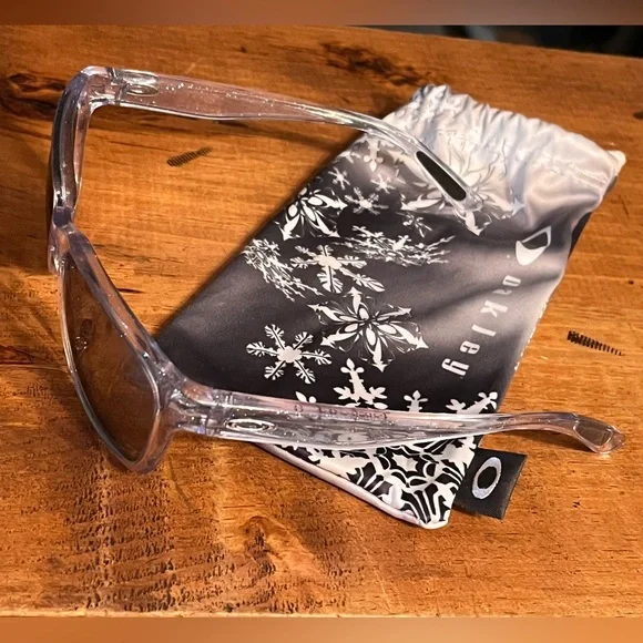 Brand New!! Oakley Forehand Sunglasses - Picture 6 of 8